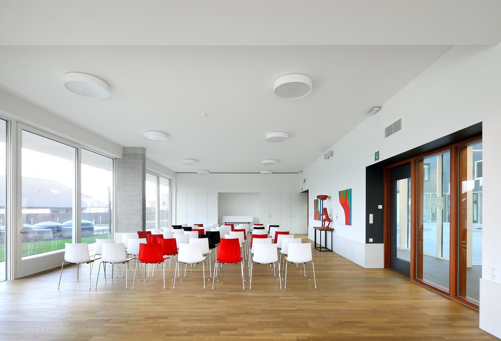 Hotel Middelpunt - Gratis Parking - Ontbijt Inbegrepen! Middelkerke