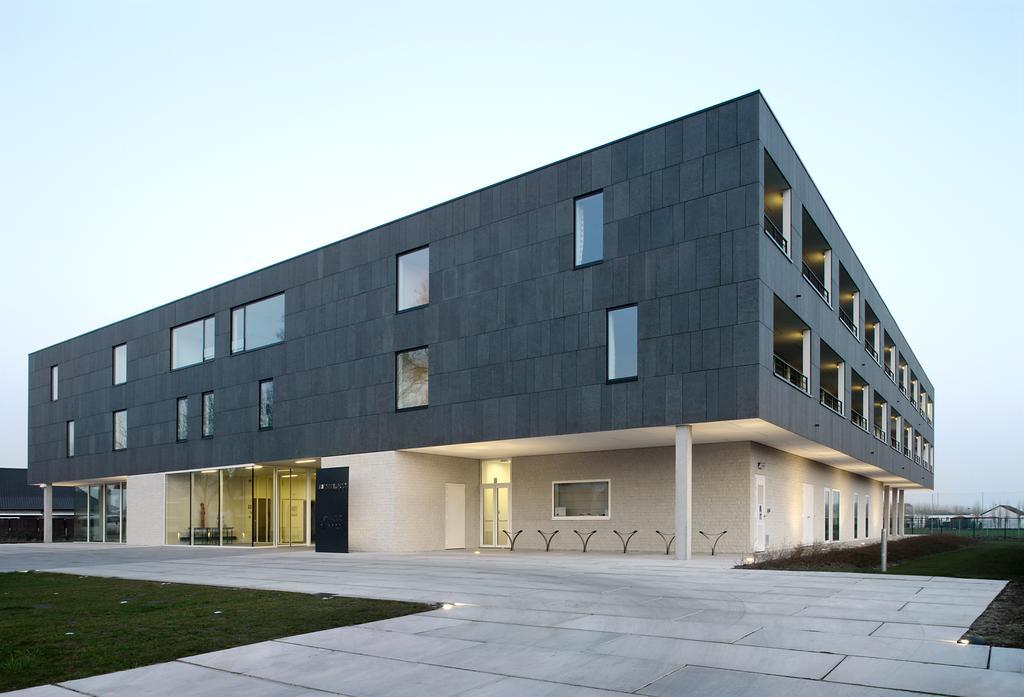 Hotel Middelpunt - Gratis Parking - Ontbijt Inbegrepen! Middelkerke