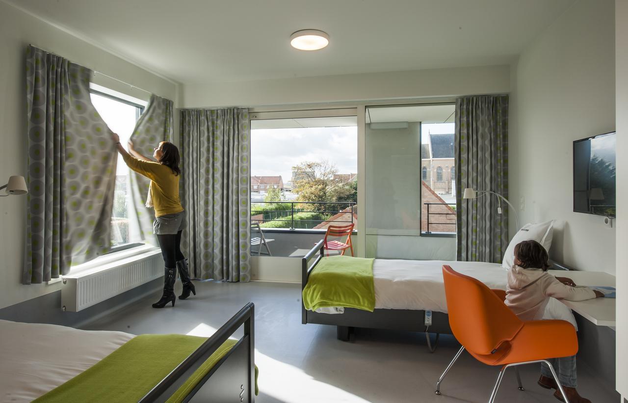 Middelpunt - Gratis Parking - Ontbijt Inbegrepen! 3*